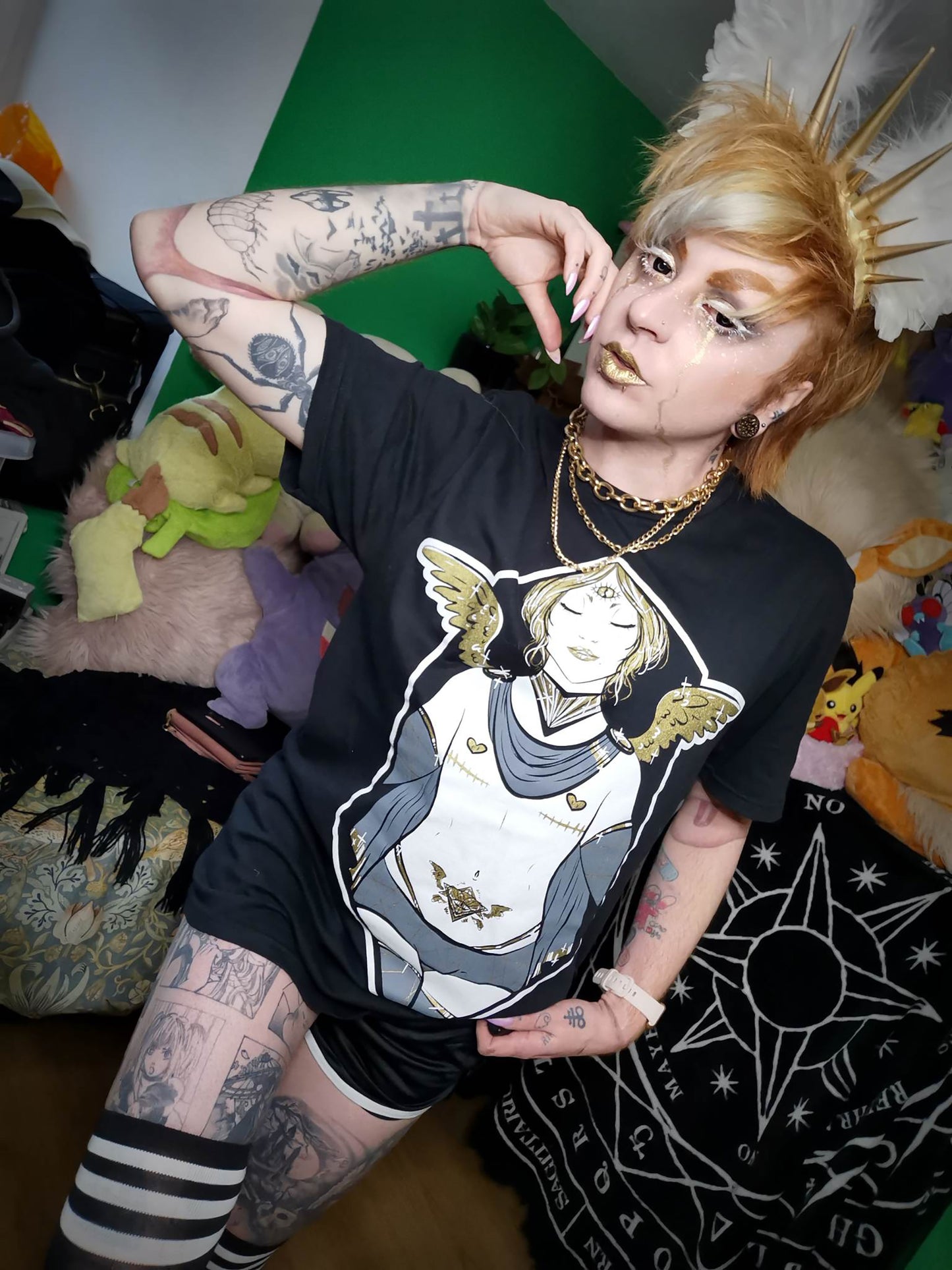 Golden Angel T-shirt/Full Outfit