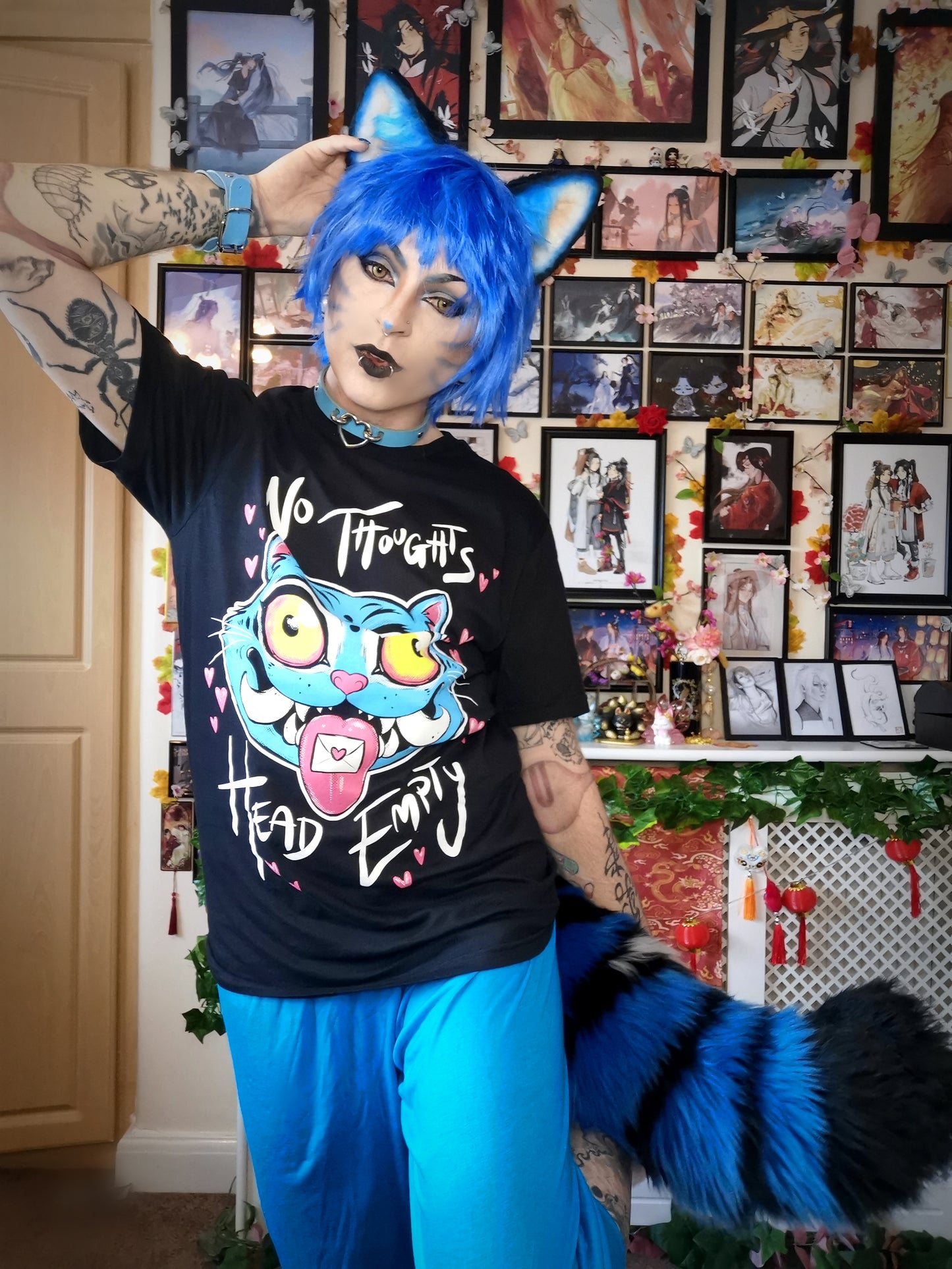 Kpop Demon Hunters Derpy Tiger No Thoughts Head Empty Black T-shirt (S-4XL)