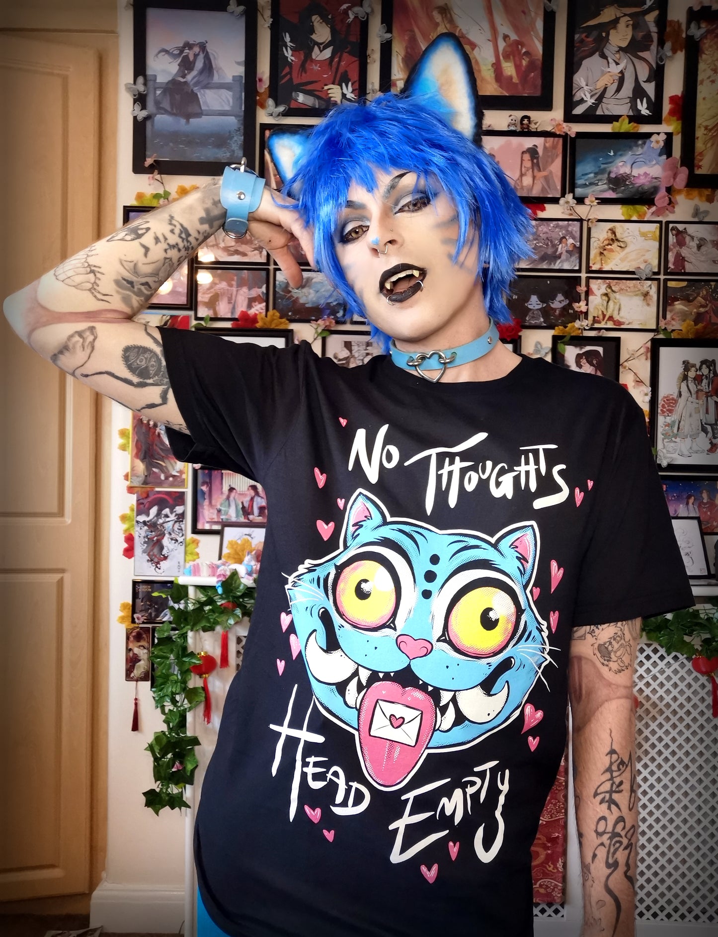 Kpop Demon Hunters Derpy Tiger No Thoughts Head Empty Black T-shirt (S-4XL)