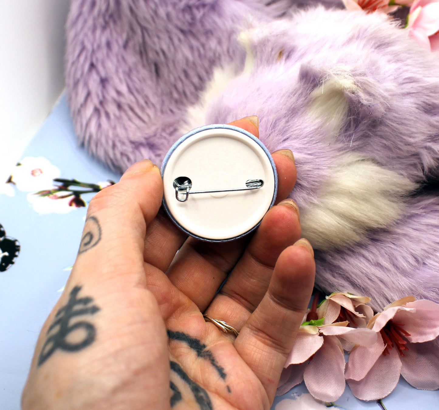 Dumb Doggo Blue Cartoon Furry Circular Badge (38mm)