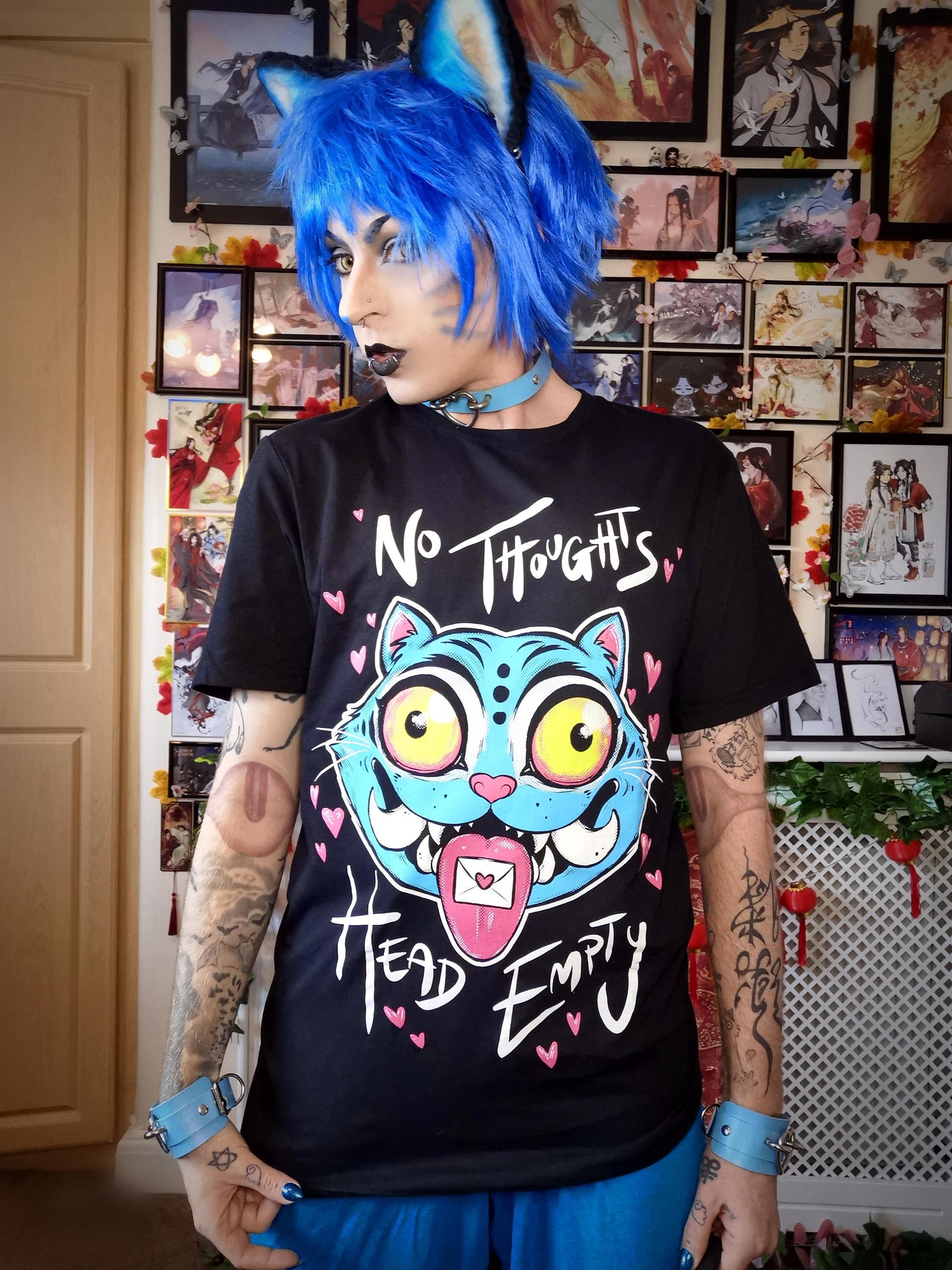 Kpop Demon Hunters Derpy Tiger No Thoughts Head Empty Black T-shirt (S-4XL)