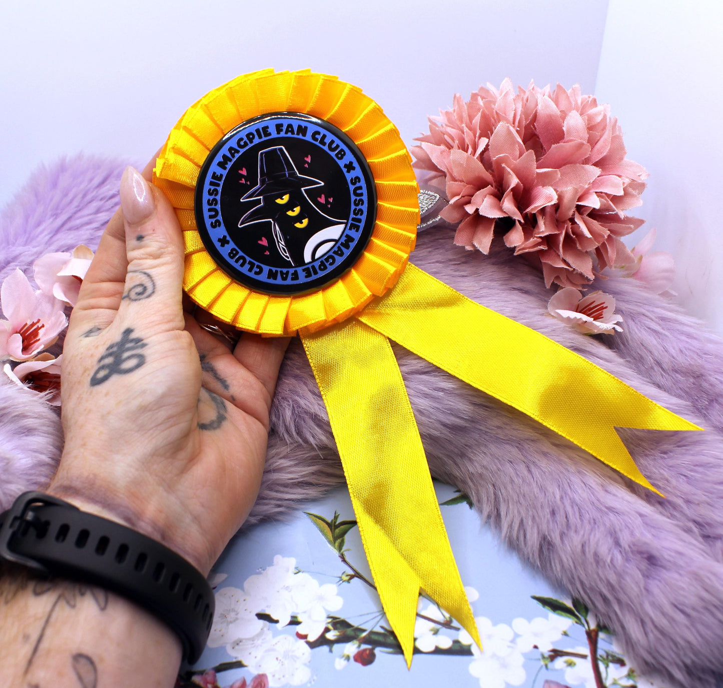 Sussie Magpie Fan Club Rosette - Kpop Demon Hunters