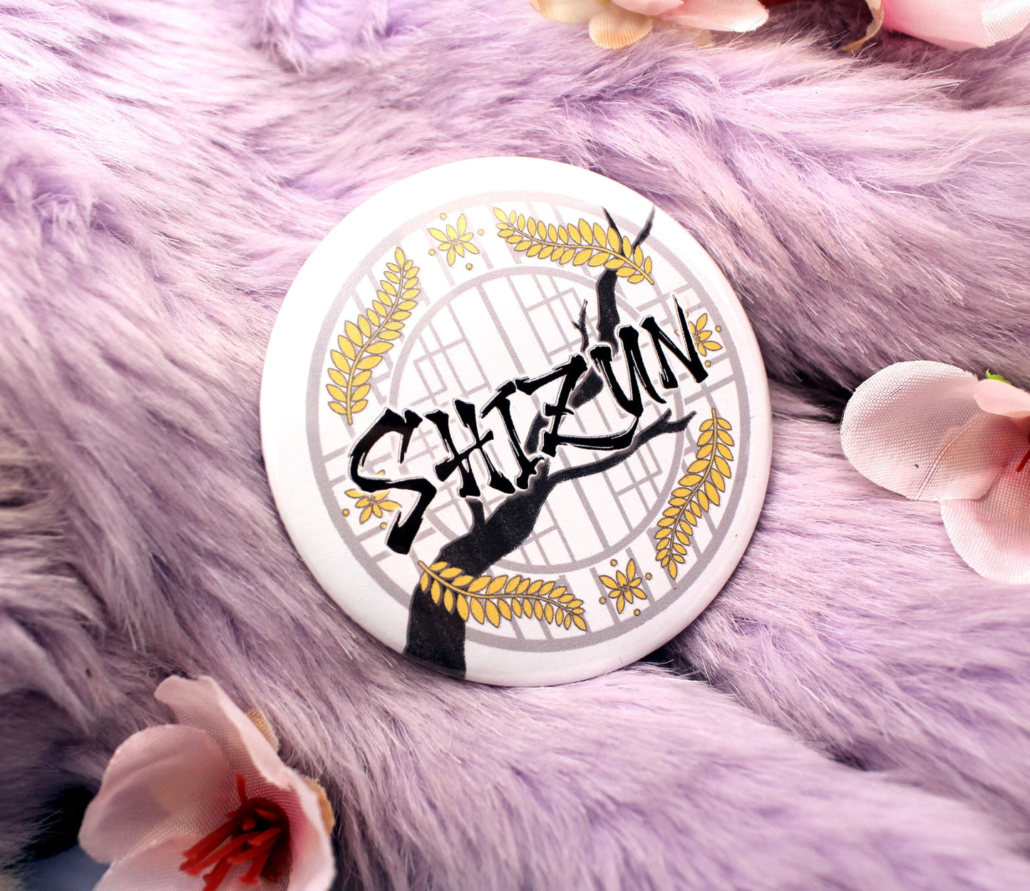 Erha Shizun Large Circular Badge (58mm) - Danmei Inspired Husky and his White Cat Shizun Rou Bao Bu Chi Rou Meatbun Doesn't Eat Meat