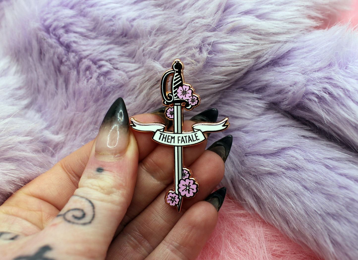 Them Fatale Rapier Sword Enamel Pin (A Grade, Hard, Rose Gold) - Sakura Blades Pin