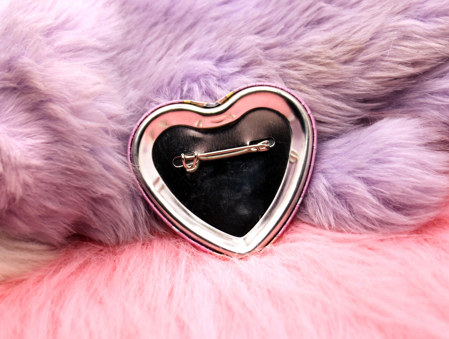 Seraphimbo Angel Heart Badges (55mm)