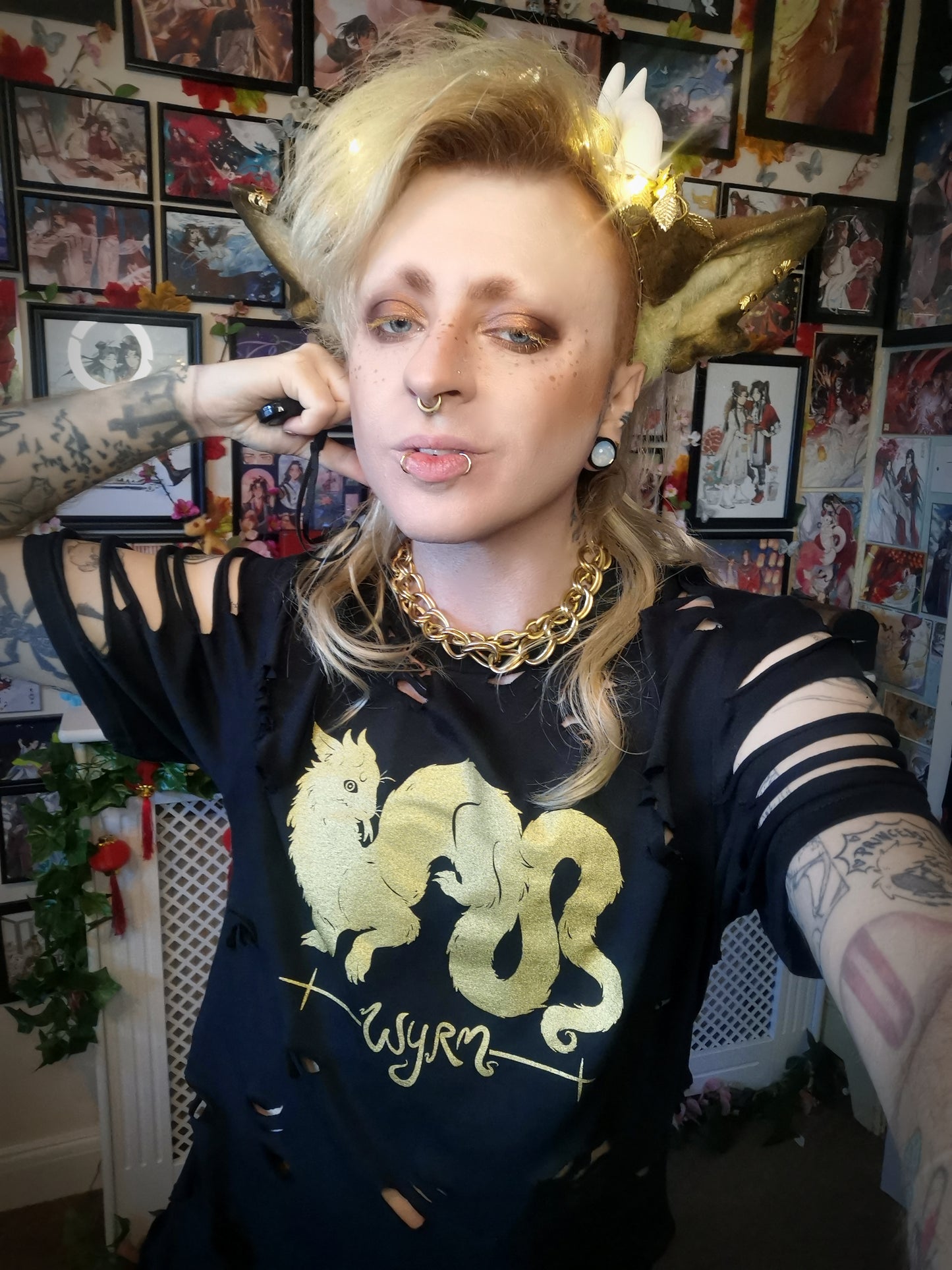Gold Wyrm on Black T-shirt (Sizes: S-4XL)