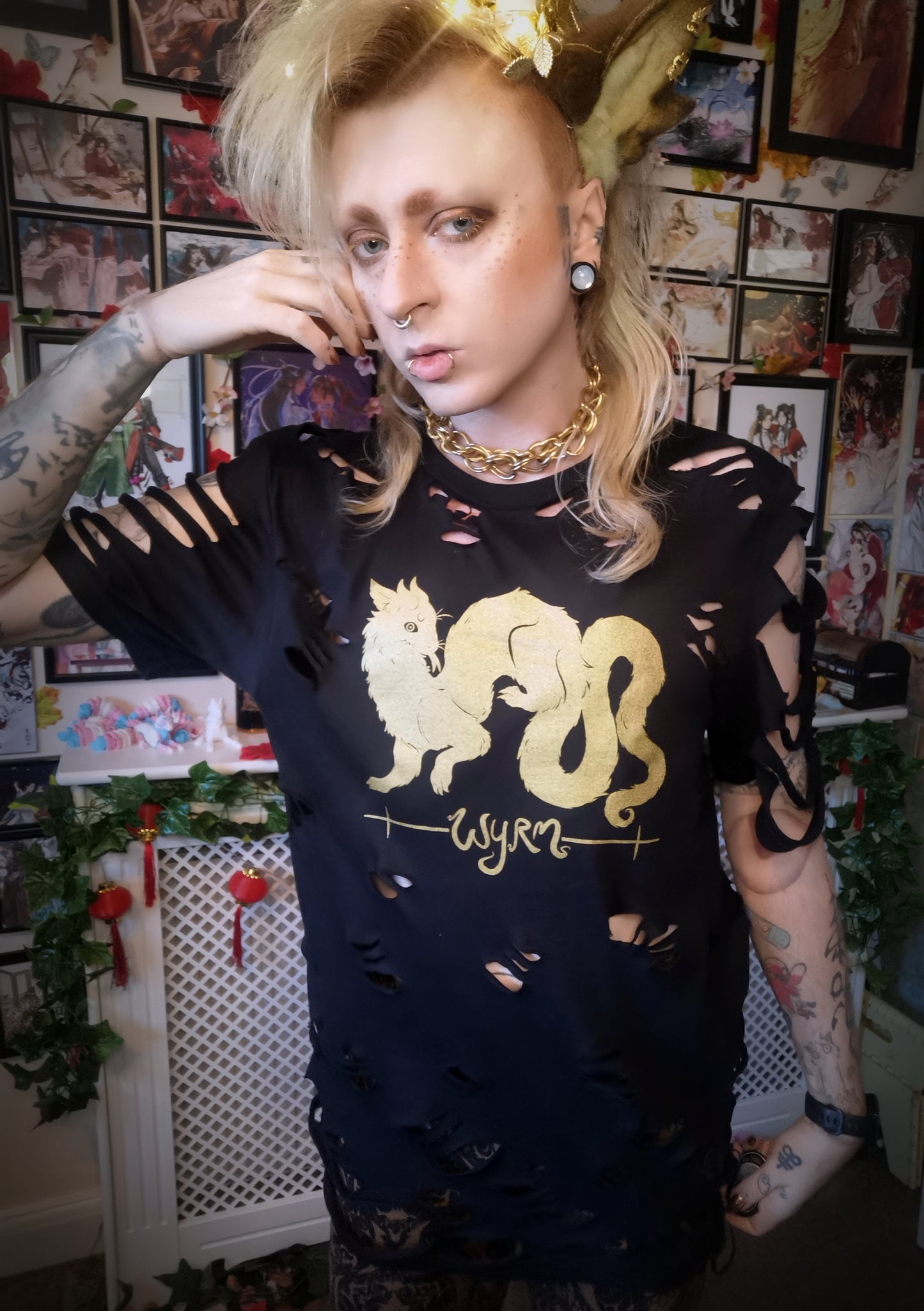 Gold Wyrm on Black T-shirt (Sizes: S-4XL)