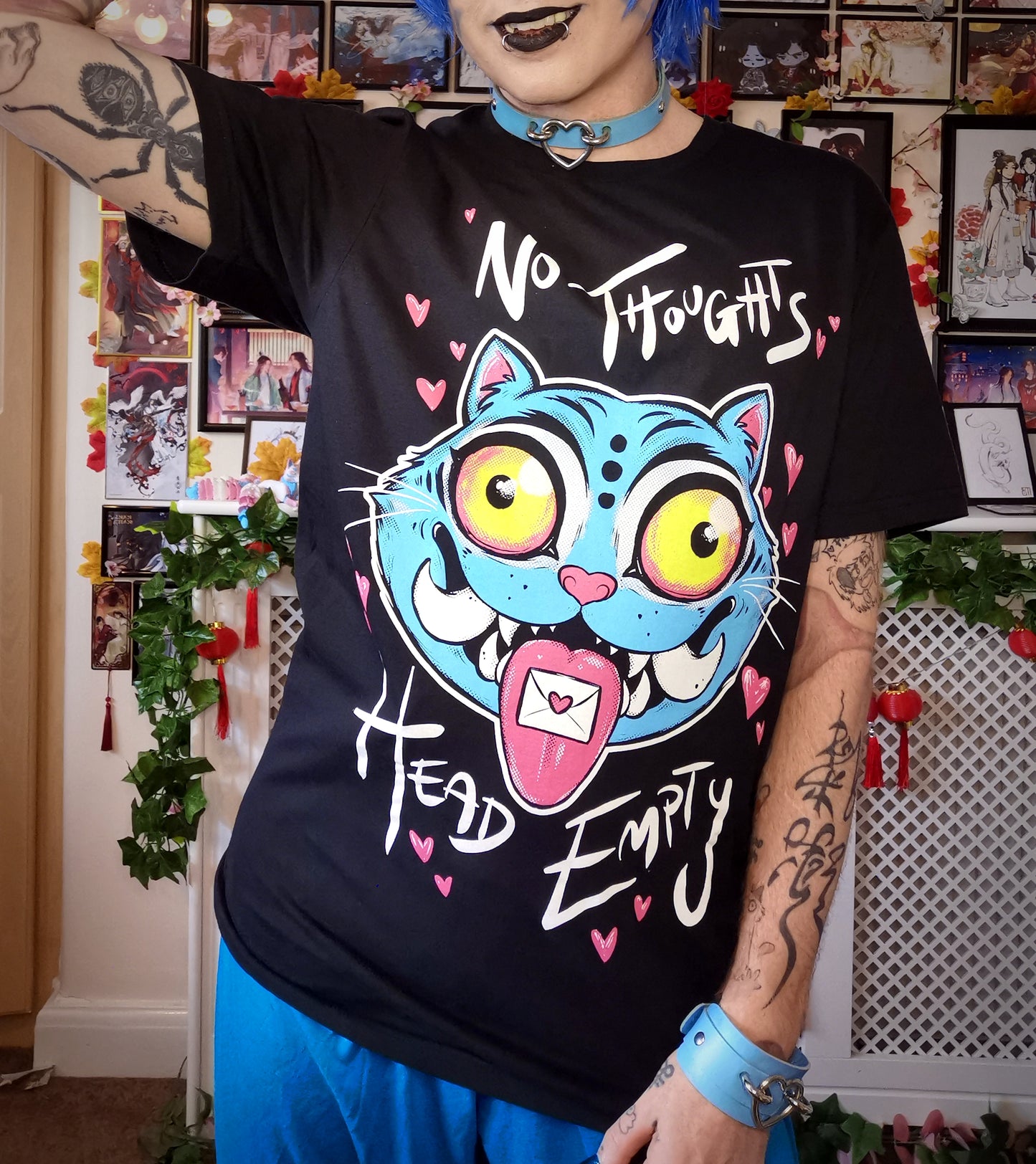 Kpop Demon Hunters Derpy Tiger No Thoughts Head Empty Black T-shirt (S-4XL)