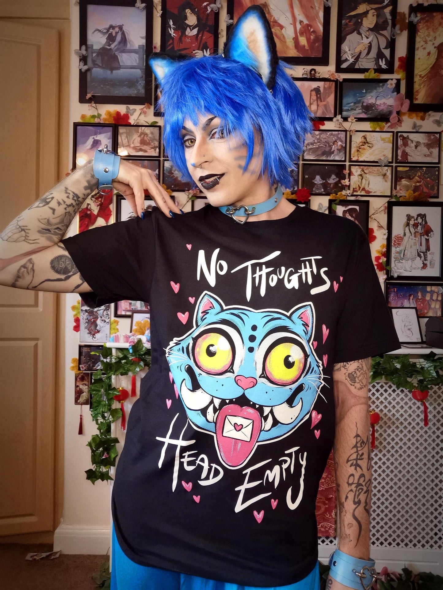 Kpop Demon Hunters Derpy Tiger No Thoughts Head Empty Black T-shirt (S-4XL)