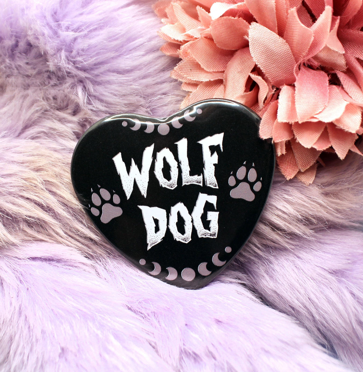 Wolf Dog Heart Badge (55mm)