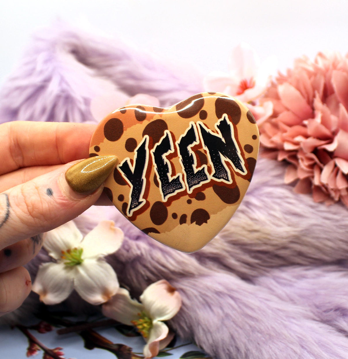 Yeen Heart Badge (55mm)