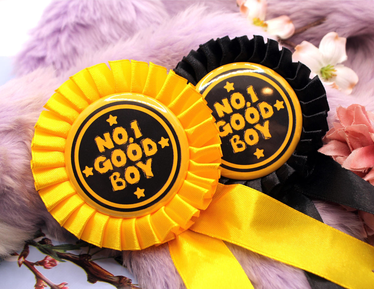 No.1 Good Boy Gold and Black Rosettes (58mm)