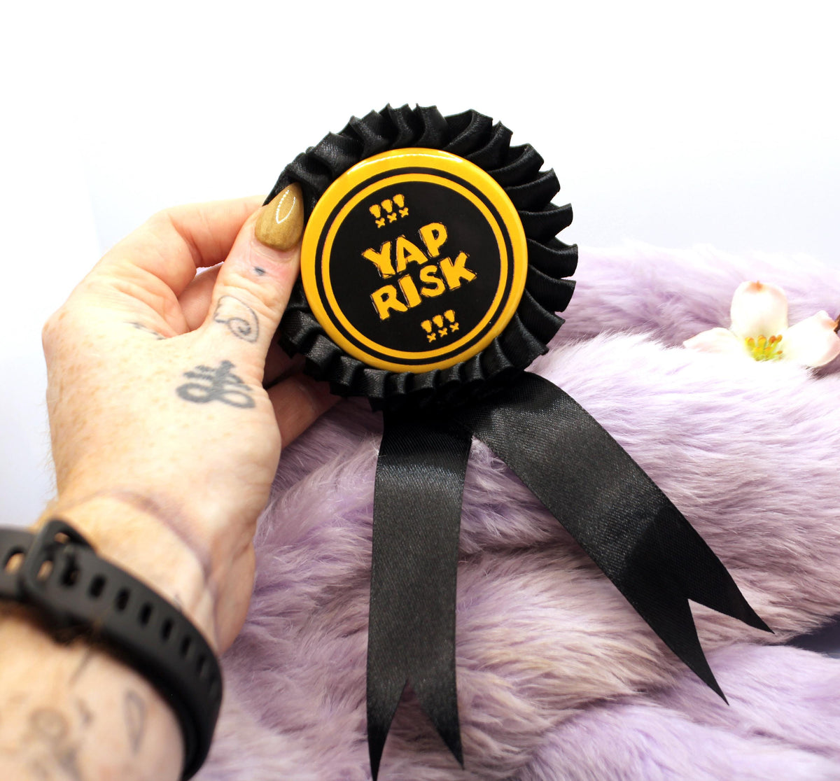 Yap Risk Gold and Black Rosettes (58mm)