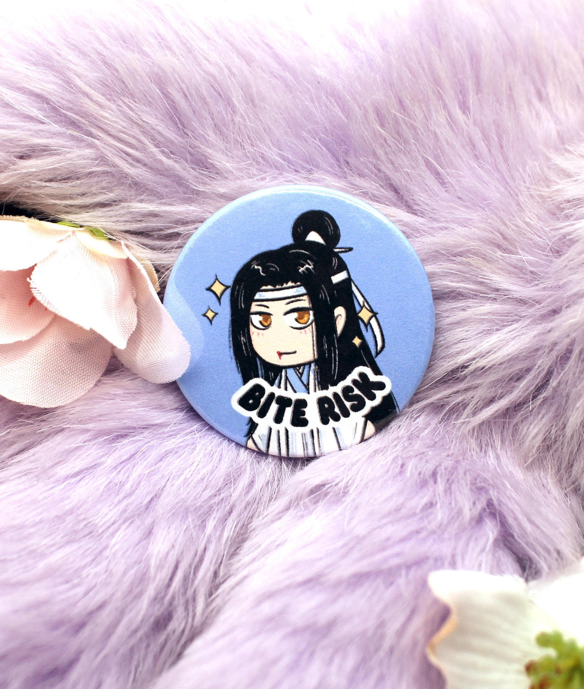Wangxian Bite Risk Yap Risk Badges (38mm) - Mo Dao Zu Shi