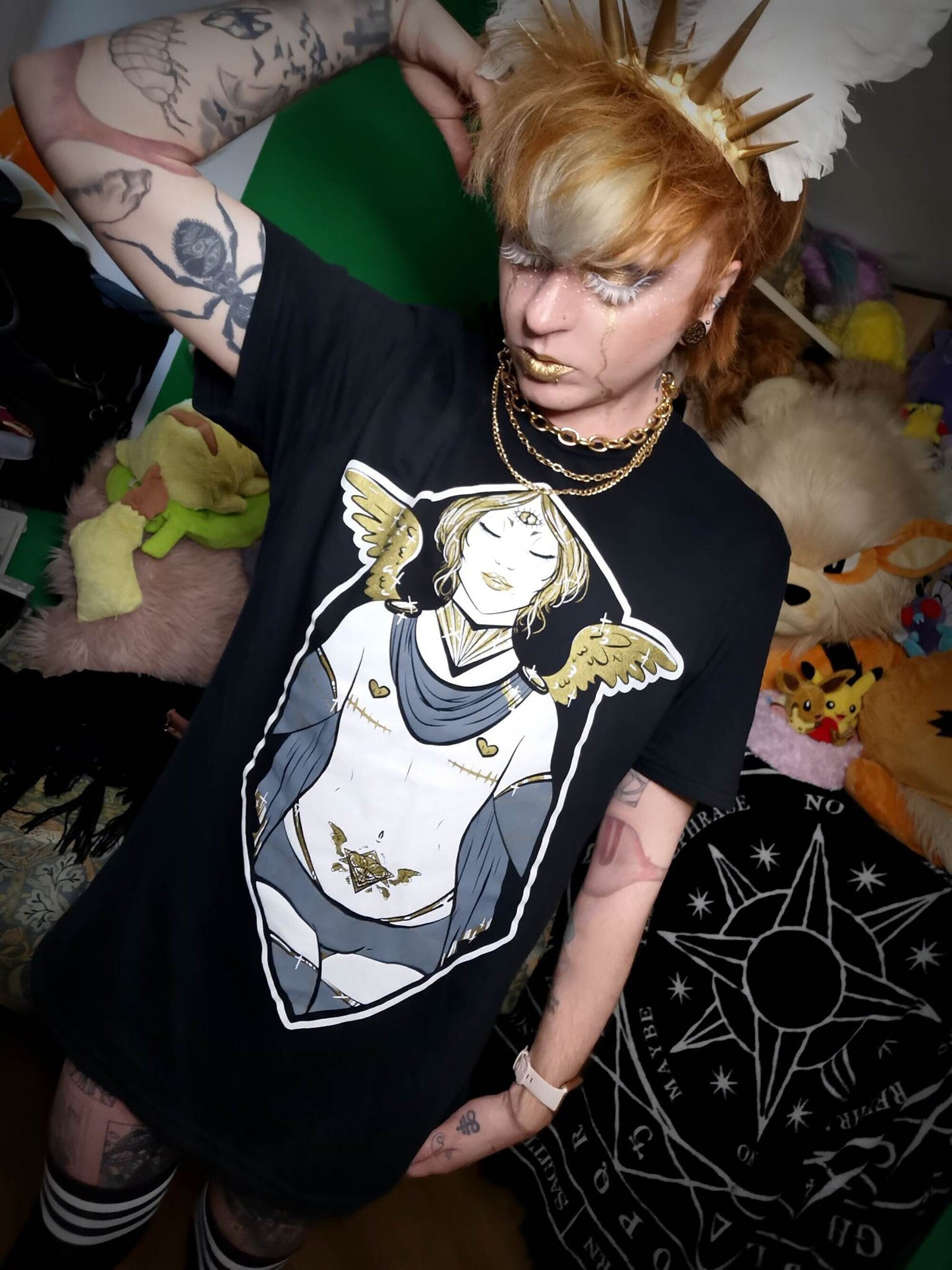 Golden Angel T-shirt/Full Outfit